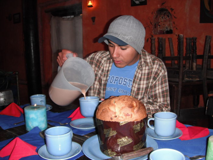 We shared hot cocoa and paneton with our English students